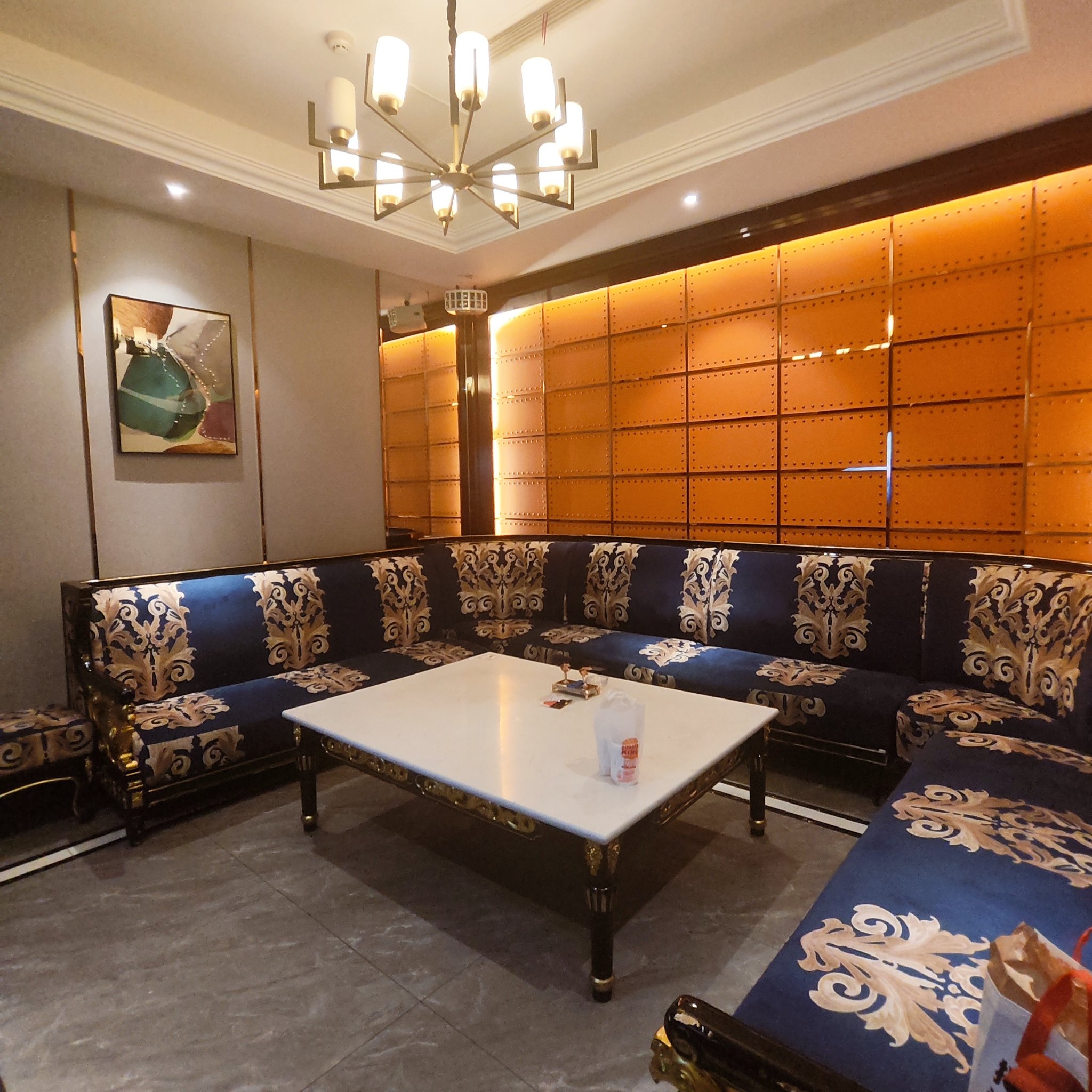 宝鸡商务ktv首选低端场商务ktv推荐-岐山县ktv预定